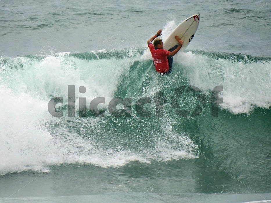 Selyann Zouhir au Caraïbos Lacanau Pro | Surf | 1/3 - Clicactof