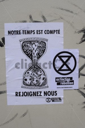 Affiches d’Extinction Rébellion à La Rochelle | 7/12 - Clicactof