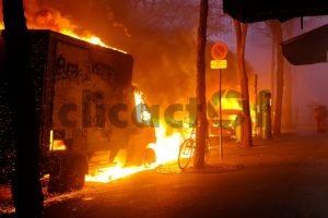 Incendies et violence en manif, 5 décembre 2020 | 6/15 - Clicactof