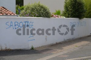 Rassemblements anti-bassines à La Rochelle | 35/36 - Clicactof